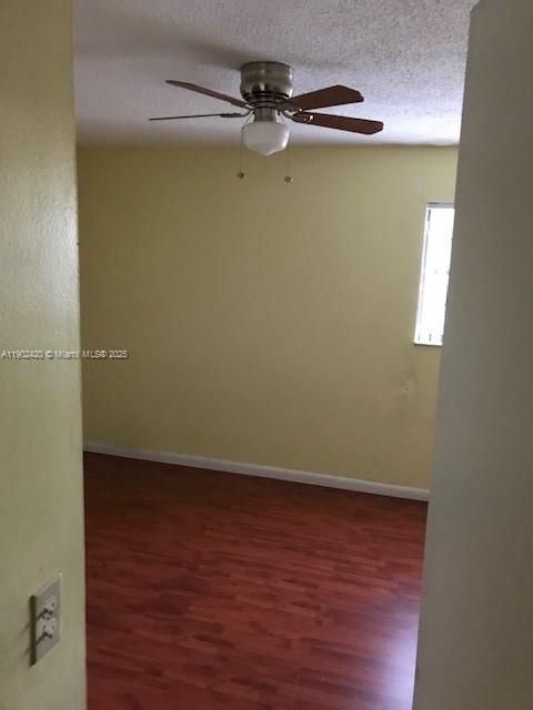 For Rent: $2,400 (2 beds, 2 baths, 946 Square Feet)