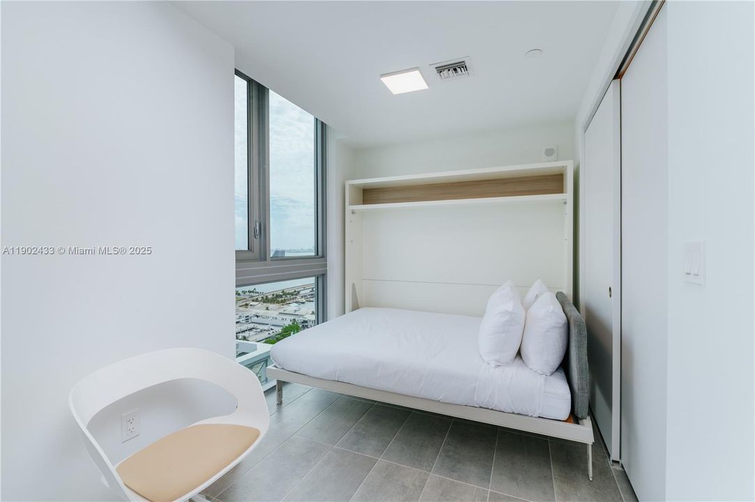 For Sale: $369,000 (0 beds, 1 baths, 393 Square Feet)