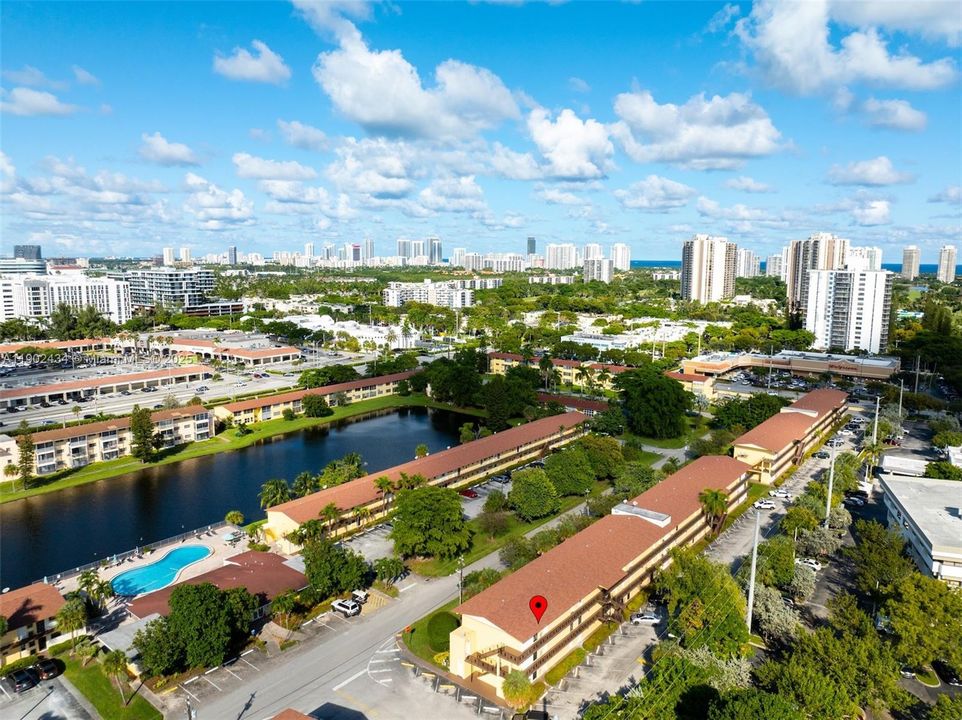 For Rent: $2,600 (2 beds, 2 baths, 1098 Square Feet)