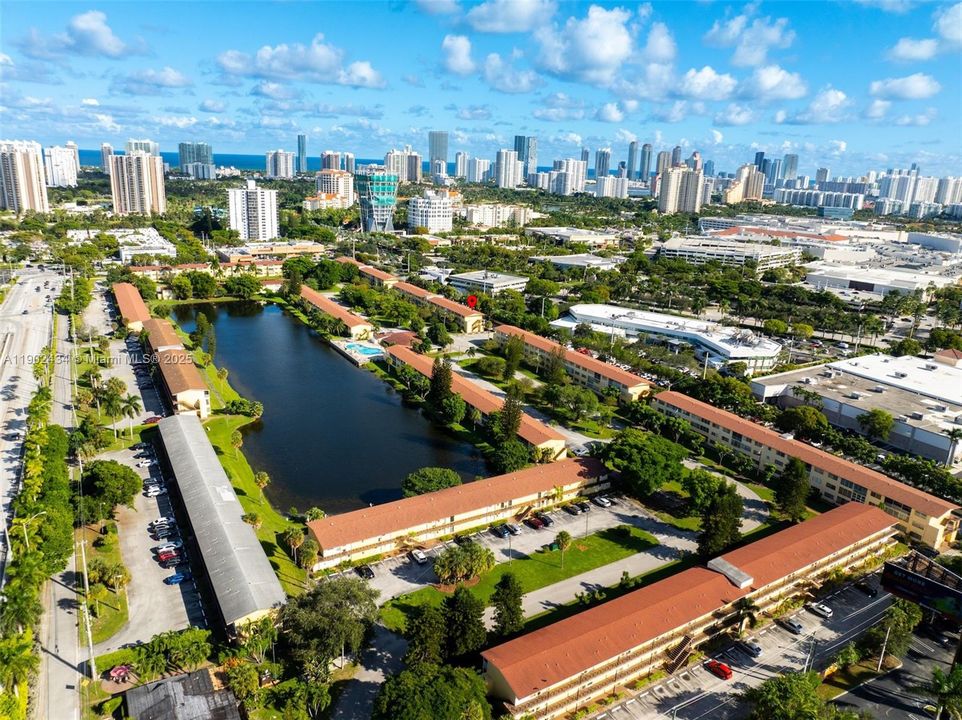 For Rent: $2,600 (2 beds, 2 baths, 1098 Square Feet)