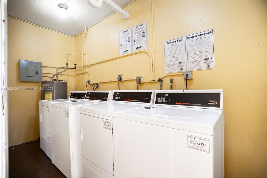 For Rent: $2,600 (2 beds, 2 baths, 1098 Square Feet)