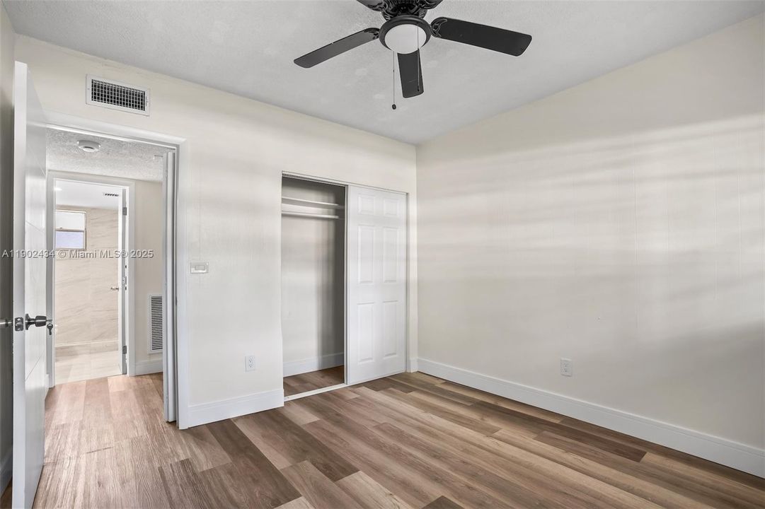 For Rent: $2,600 (2 beds, 2 baths, 1098 Square Feet)