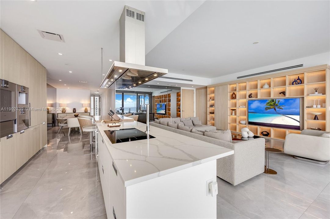 For Rent: $33,000 (3 beds, 3 baths, 2137 Square Feet)