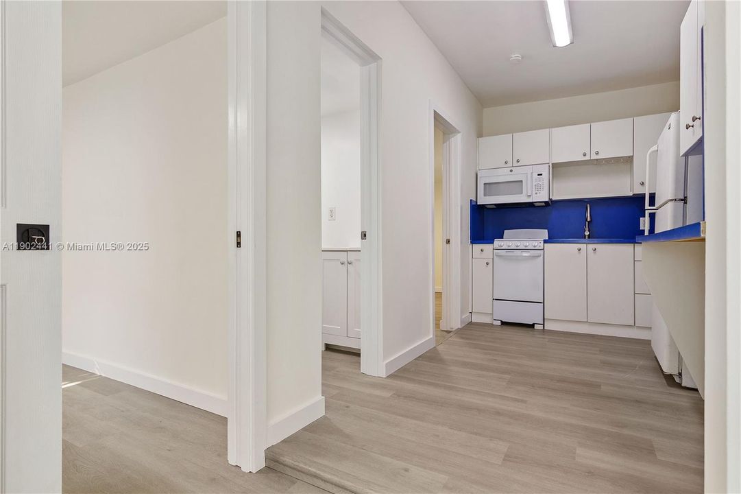 Recently Rented: $1,850 (1 beds, 1 baths, 500 Square Feet)