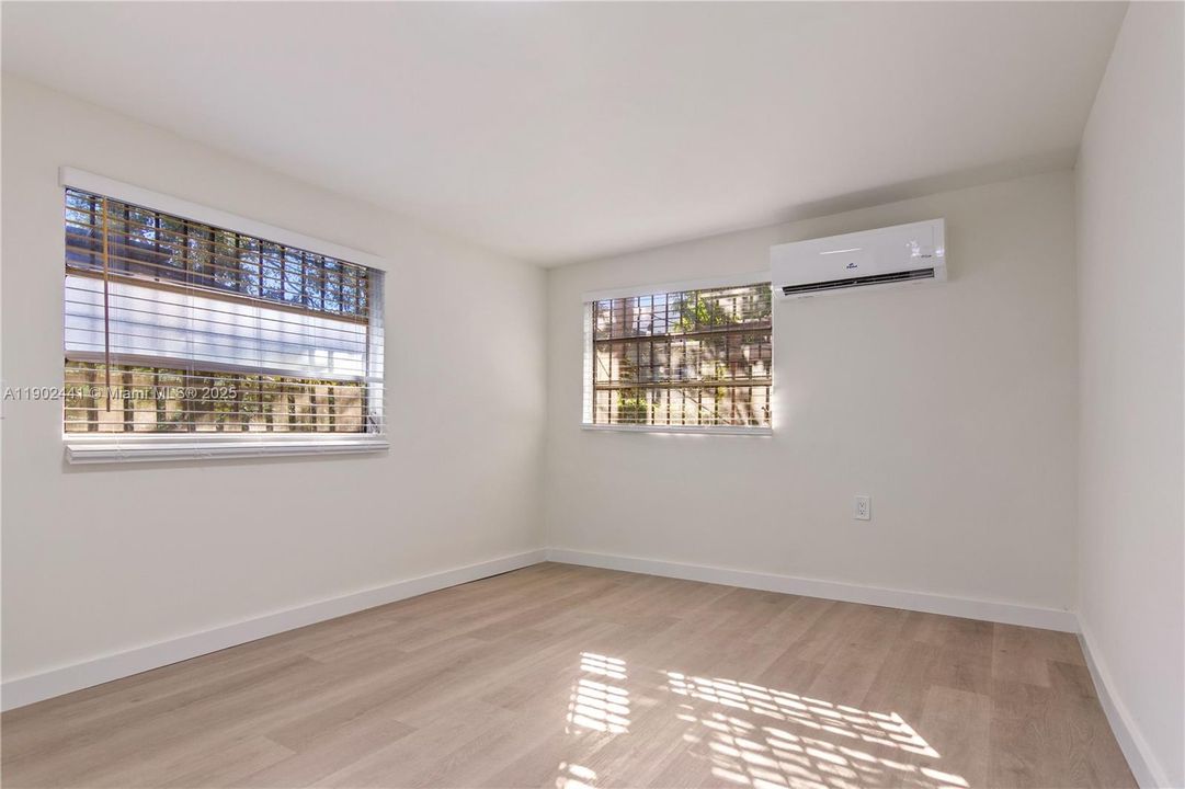 Recently Rented: $1,850 (1 beds, 1 baths, 500 Square Feet)