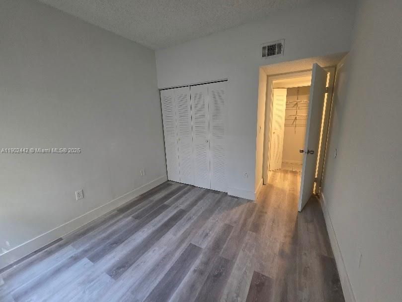 Recently Rented: $2,600 (3 beds, 2 baths, 1233 Square Feet)