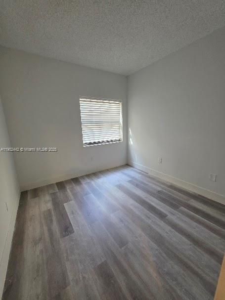 Recently Rented: $2,600 (3 beds, 2 baths, 1233 Square Feet)