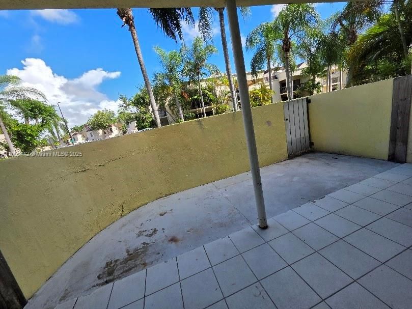 Recently Rented: $2,600 (3 beds, 2 baths, 1233 Square Feet)