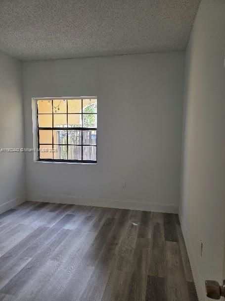 Recently Rented: $2,600 (3 beds, 2 baths, 1233 Square Feet)