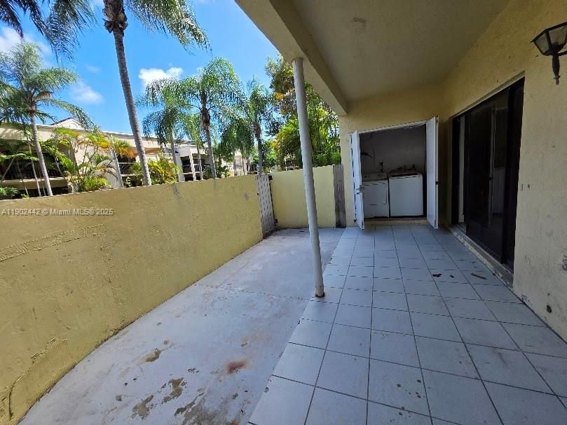 Recently Rented: $2,600 (3 beds, 2 baths, 1233 Square Feet)