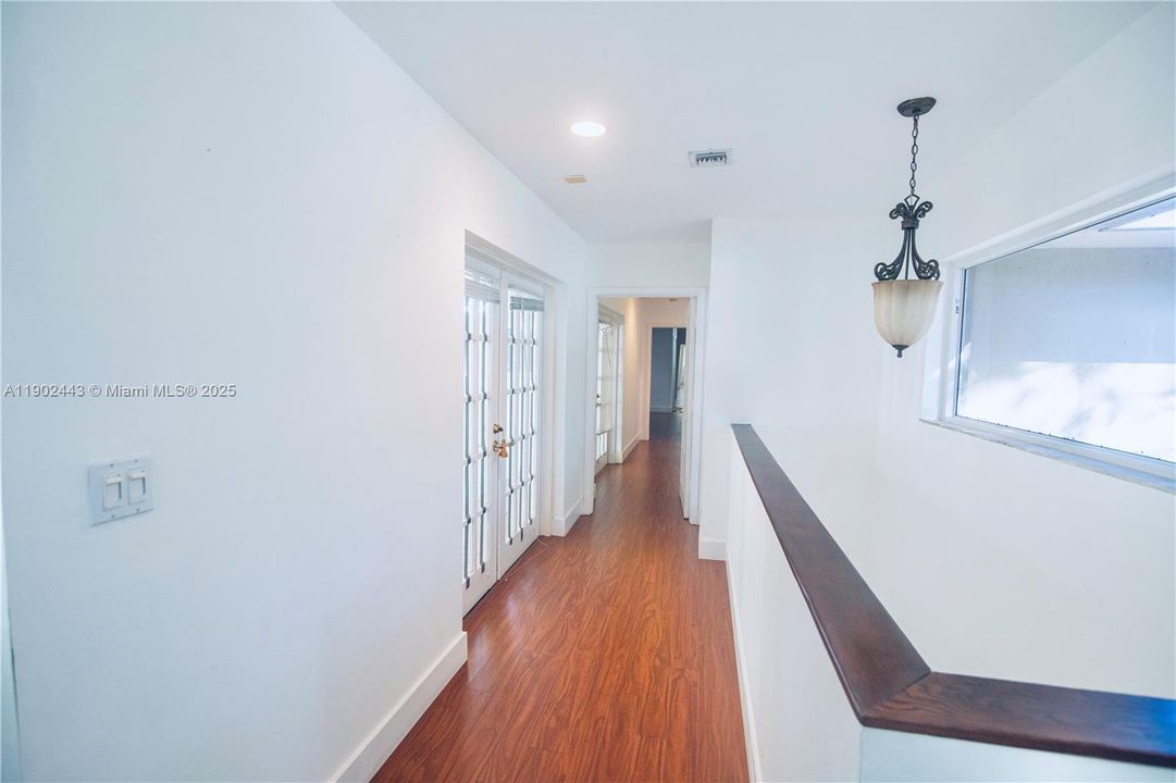 For Rent: $8,500 (3 beds, 3 baths, 2768 Square Feet)