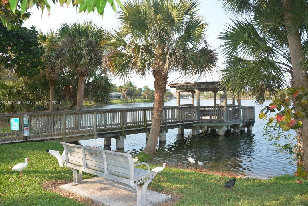 For Rent: $8,000 (3 beds, 2 baths, 1954 Square Feet)