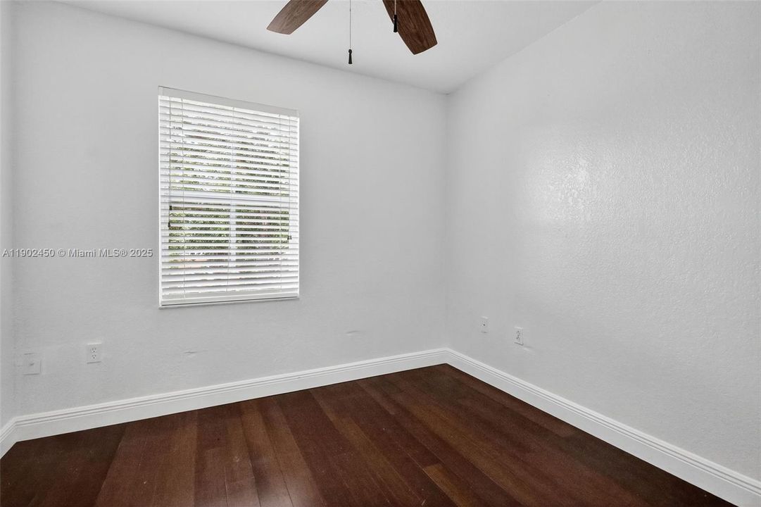 En Venta: $415,000 (3 camas, 2 baños, 1470 Pies cuadrados)