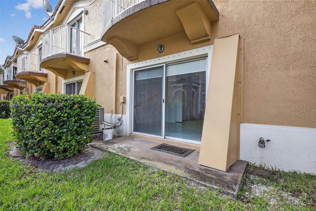 En Venta: $415,000 (3 camas, 2 baños, 1470 Pies cuadrados)