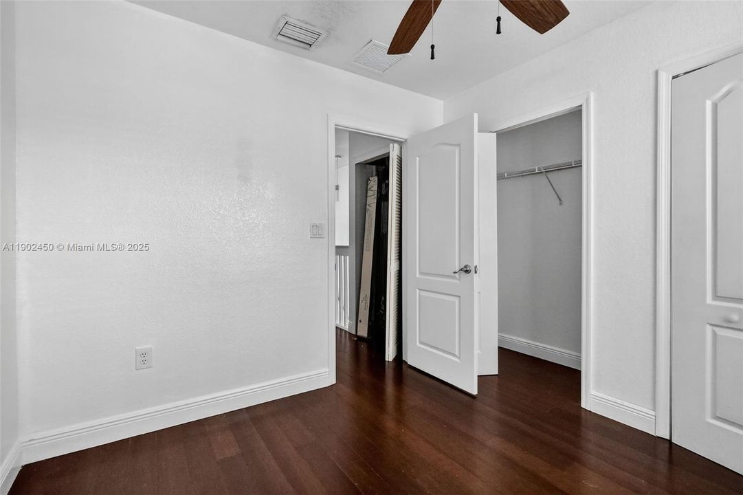 En Venta: $415,000 (3 camas, 2 baños, 1470 Pies cuadrados)