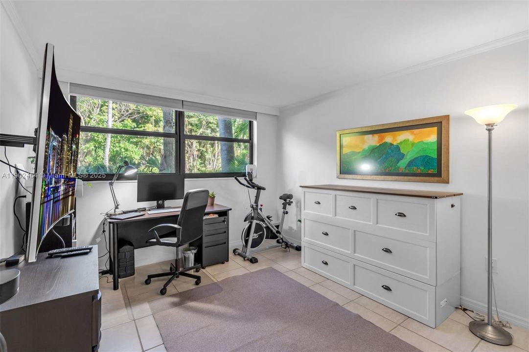 Recently Sold: $889,000 (2 beds, 2 baths, 1450 Square Feet)