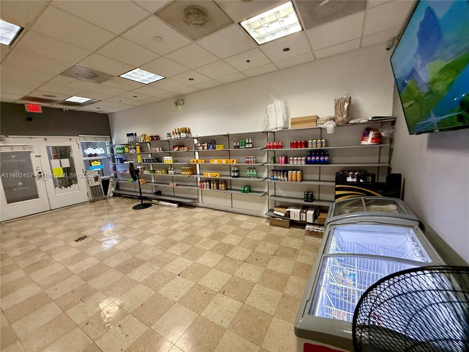 Convenience store attached to lobby