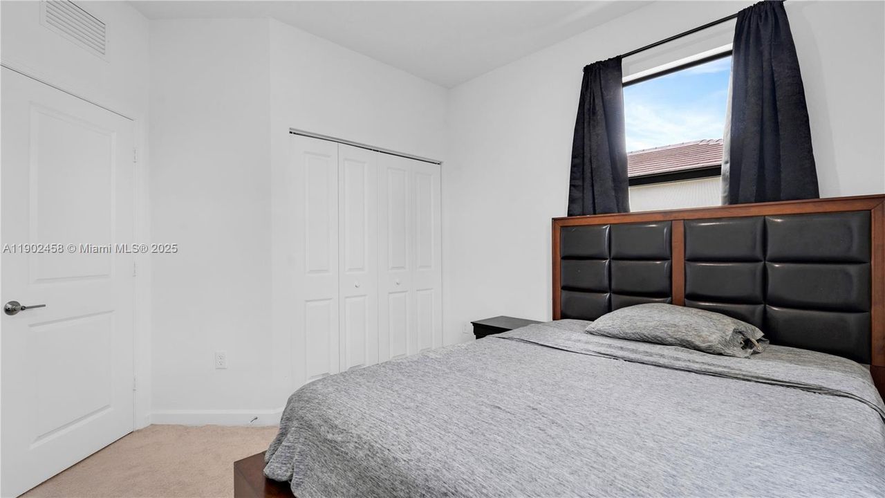 For Sale: $537,500 (3 beds, 2 baths, 1812 Square Feet)