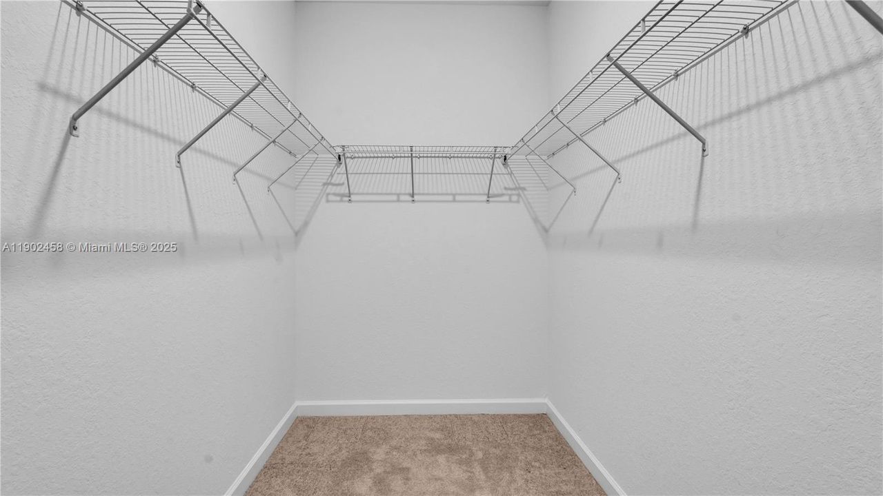 For Sale: $537,500 (3 beds, 2 baths, 1812 Square Feet)