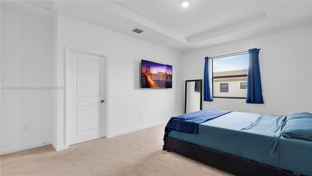 For Sale: $537,500 (3 beds, 2 baths, 1812 Square Feet)