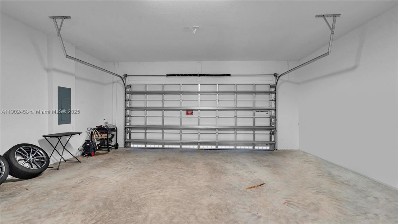 For Sale: $537,500 (3 beds, 2 baths, 1812 Square Feet)