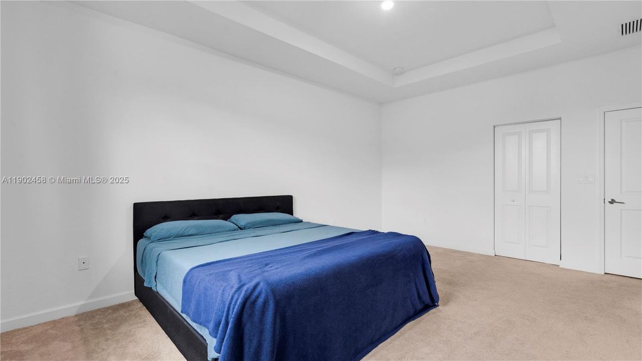 For Sale: $537,500 (3 beds, 2 baths, 1812 Square Feet)