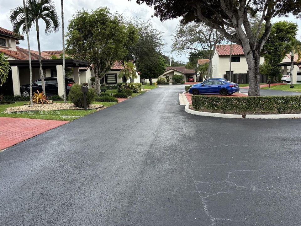 For Rent: $3,400 (3 beds, 3 baths, 1952 Square Feet)