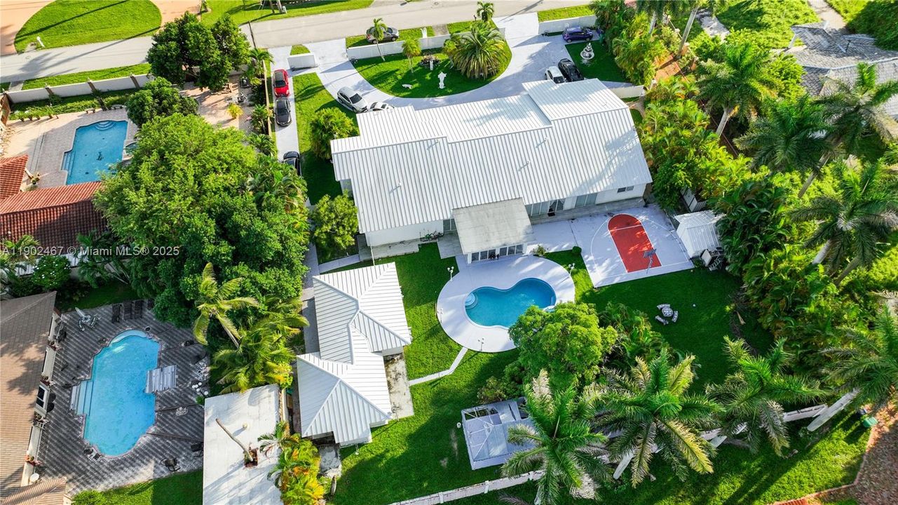 En Venta: $1,950,000 (5 camas, 3 baños, 4909 Pies cuadrados)