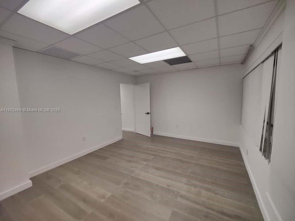 В аренду: $3,800 (0 спален, 0 ванн, 0 Квадратных фут)