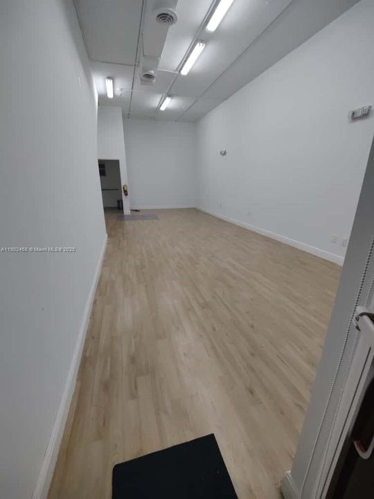 В аренду: $3,800 (0 спален, 0 ванн, 0 Квадратных фут)