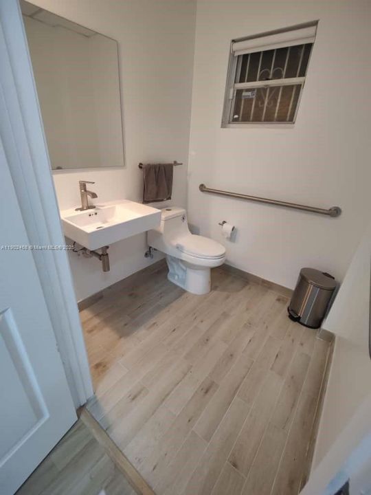 В аренду: $3,800 (0 спален, 0 ванн, 0 Квадратных фут)