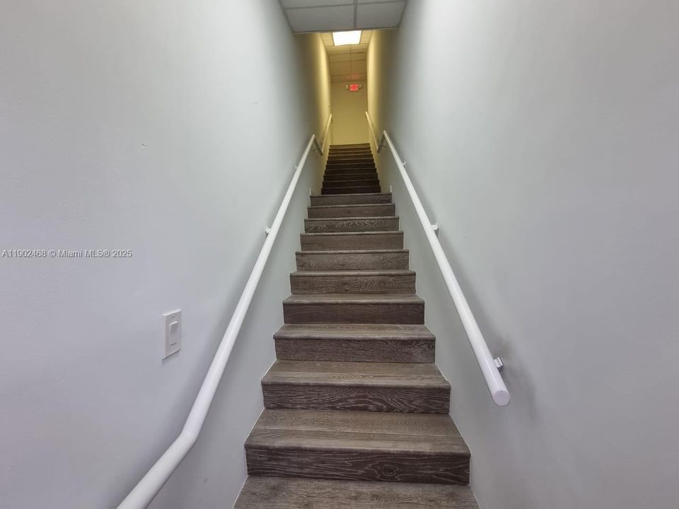 В аренду: $3,800 (0 спален, 0 ванн, 0 Квадратных фут)