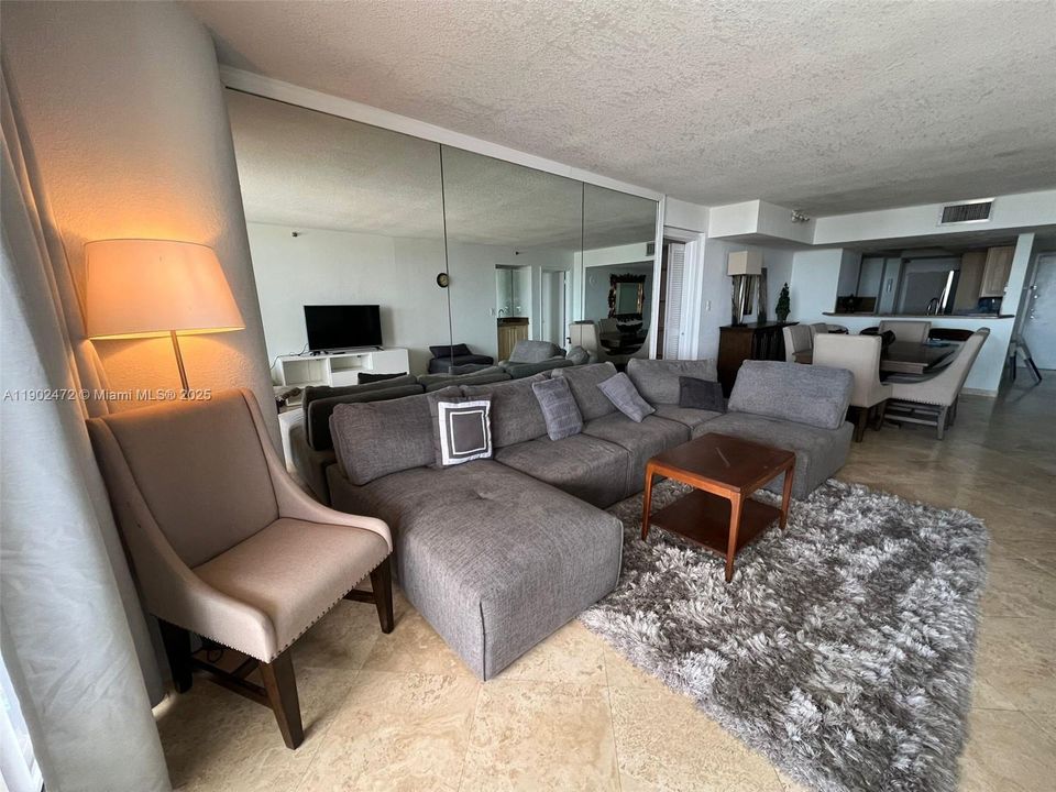 For Sale: $850,000 (2 beds, 2 baths, 1496 Square Feet)