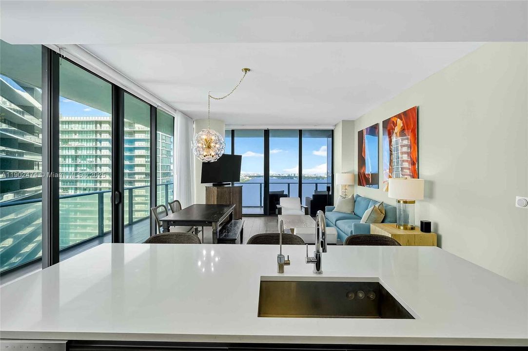 Active With Contract: $12,000 (3 beds, 3 baths, 1650 Square Feet)