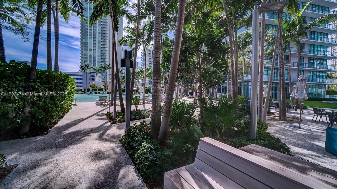 Active With Contract: $12,000 (3 beds, 3 baths, 1650 Square Feet)