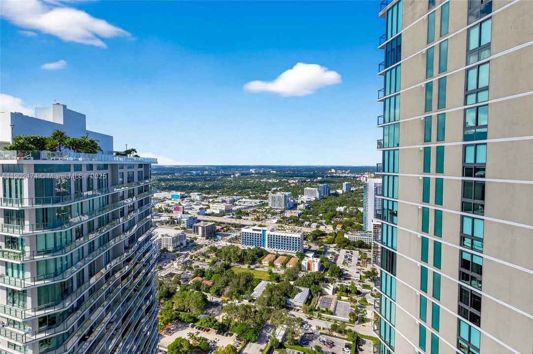 Active With Contract: $12,000 (3 beds, 3 baths, 1650 Square Feet)