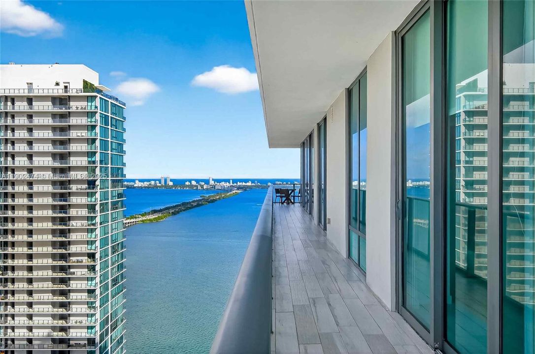 Active With Contract: $12,000 (3 beds, 3 baths, 1650 Square Feet)