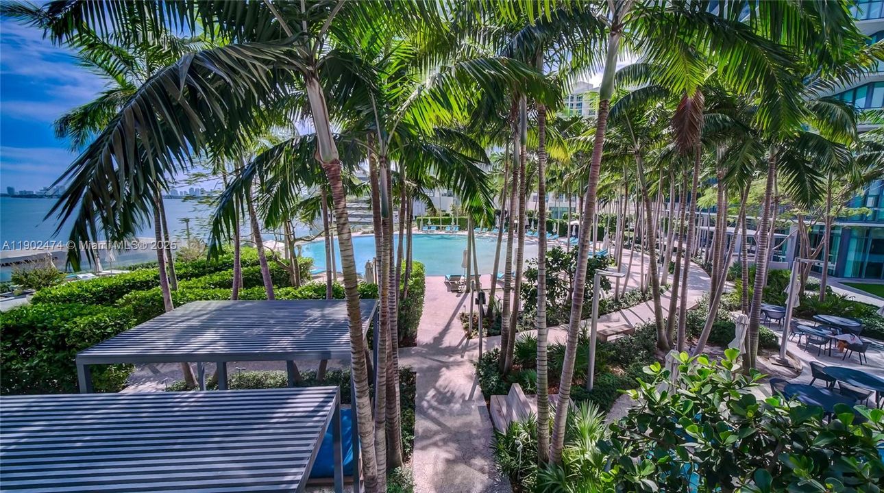 Active With Contract: $12,000 (3 beds, 3 baths, 1650 Square Feet)