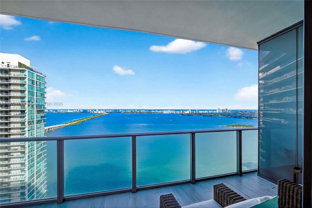 Active With Contract: $12,000 (3 beds, 3 baths, 1650 Square Feet)