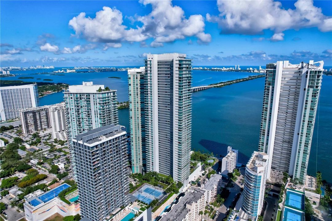 Active With Contract: $12,000 (3 beds, 3 baths, 1650 Square Feet)