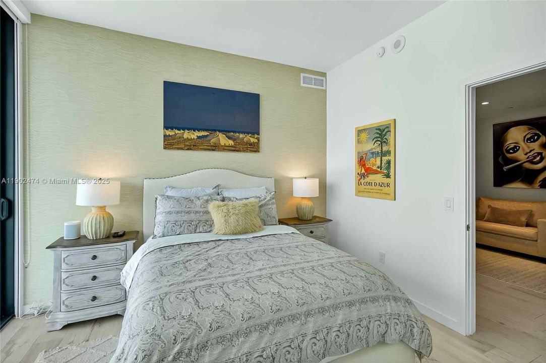 Active With Contract: $12,000 (3 beds, 3 baths, 1650 Square Feet)