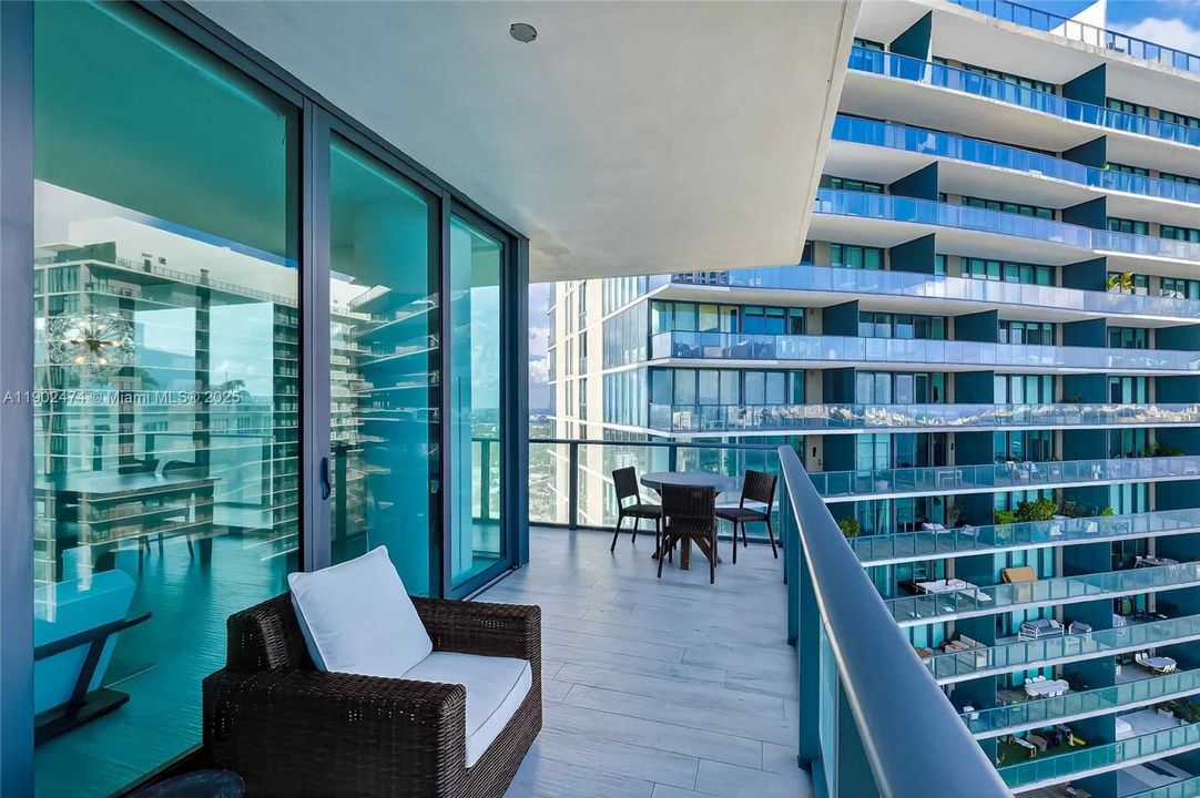 Active With Contract: $12,000 (3 beds, 3 baths, 1650 Square Feet)