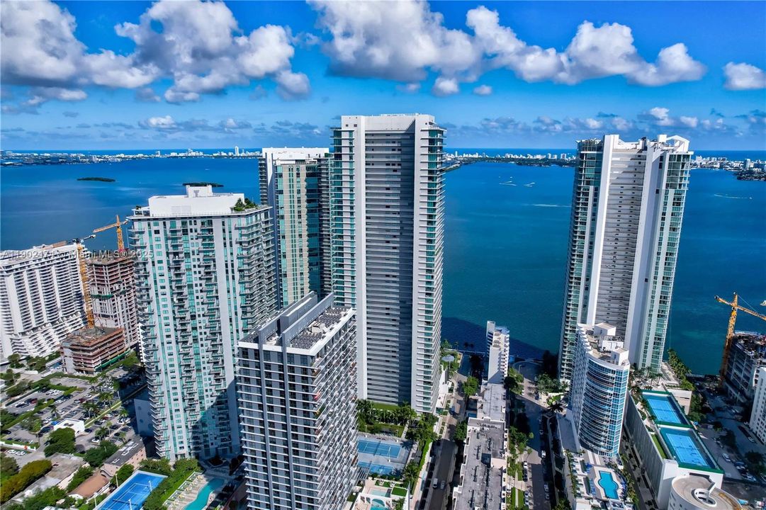 Active With Contract: $12,000 (3 beds, 3 baths, 1650 Square Feet)