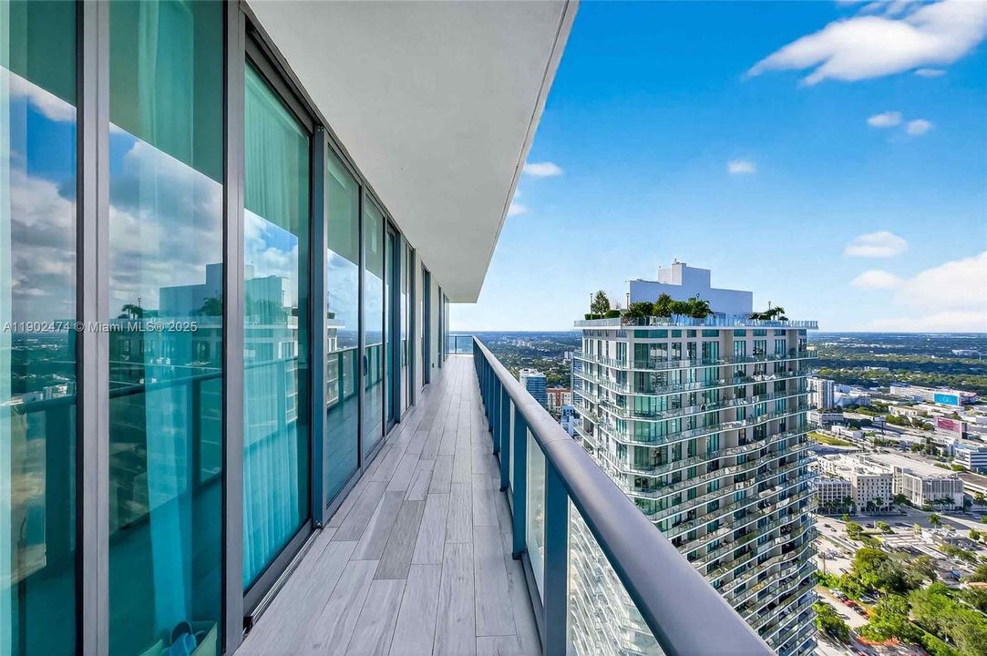 Active With Contract: $12,000 (3 beds, 3 baths, 1650 Square Feet)