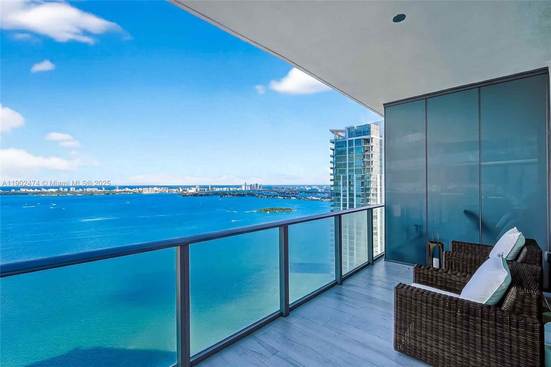 Active With Contract: $12,000 (3 beds, 3 baths, 1650 Square Feet)