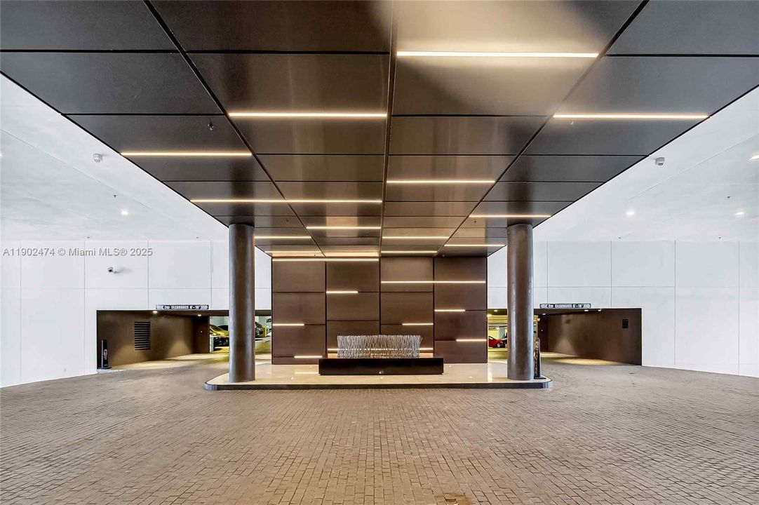 Active With Contract: $12,000 (3 beds, 3 baths, 1650 Square Feet)