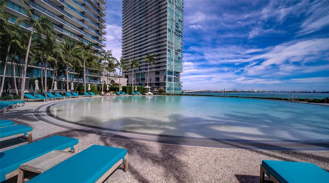 Active With Contract: $12,000 (3 beds, 3 baths, 1650 Square Feet)