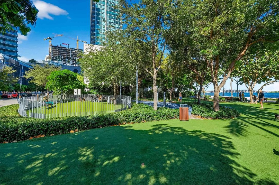 Active With Contract: $12,000 (3 beds, 3 baths, 1650 Square Feet)