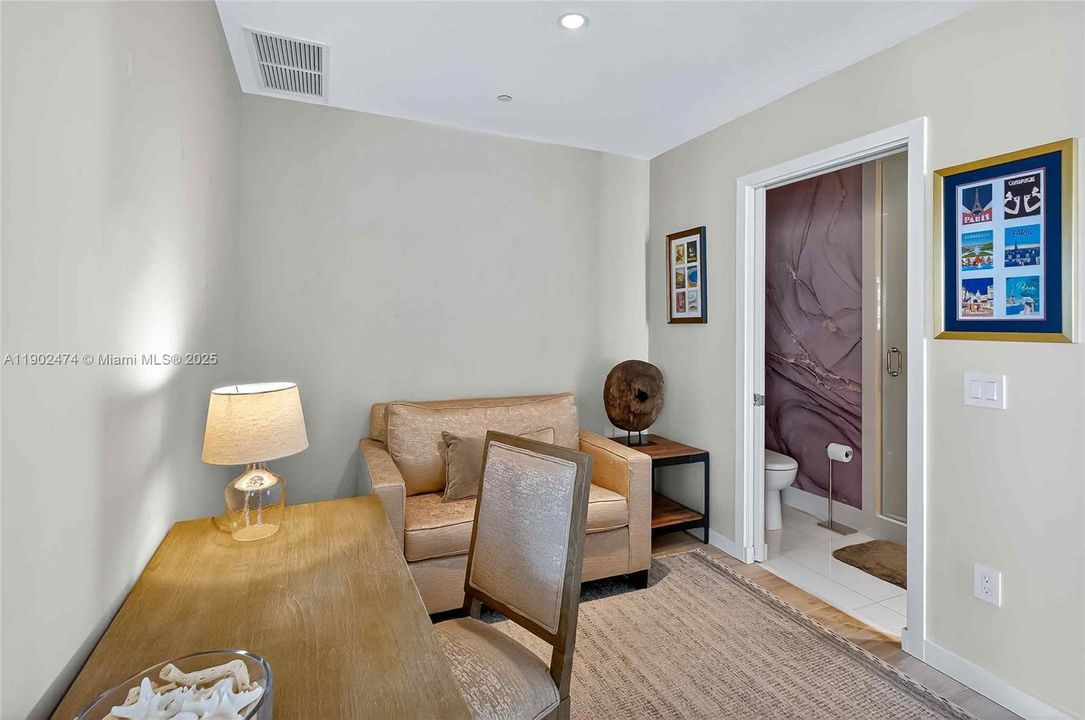 Active With Contract: $12,000 (3 beds, 3 baths, 1650 Square Feet)