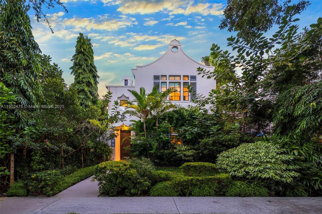 For Sale: $7,500,000 (4 beds, 4 baths, 3579 Square Feet)